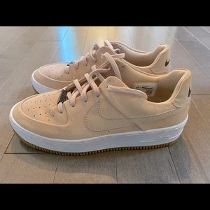 NIKE Air Force 1 Sneakers